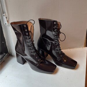 About Arianne cult-fav Stevie boots never worn 38